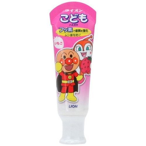 Kem đánh răng Lion vị dâu(konbini)