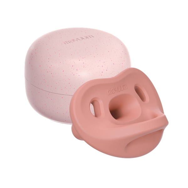 Ty ngậm 100% silicone cao cấp Moyuum size 6+ màu dâu rừng