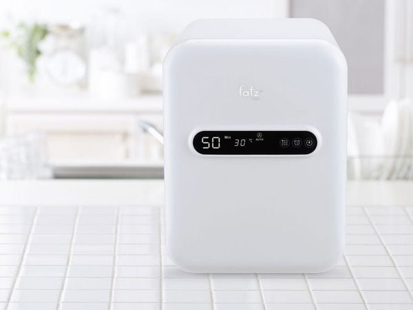 Máy tiệt trùng sấy khô khử mùi bằng tia UV Ecomom ECO-22 Plus xanh