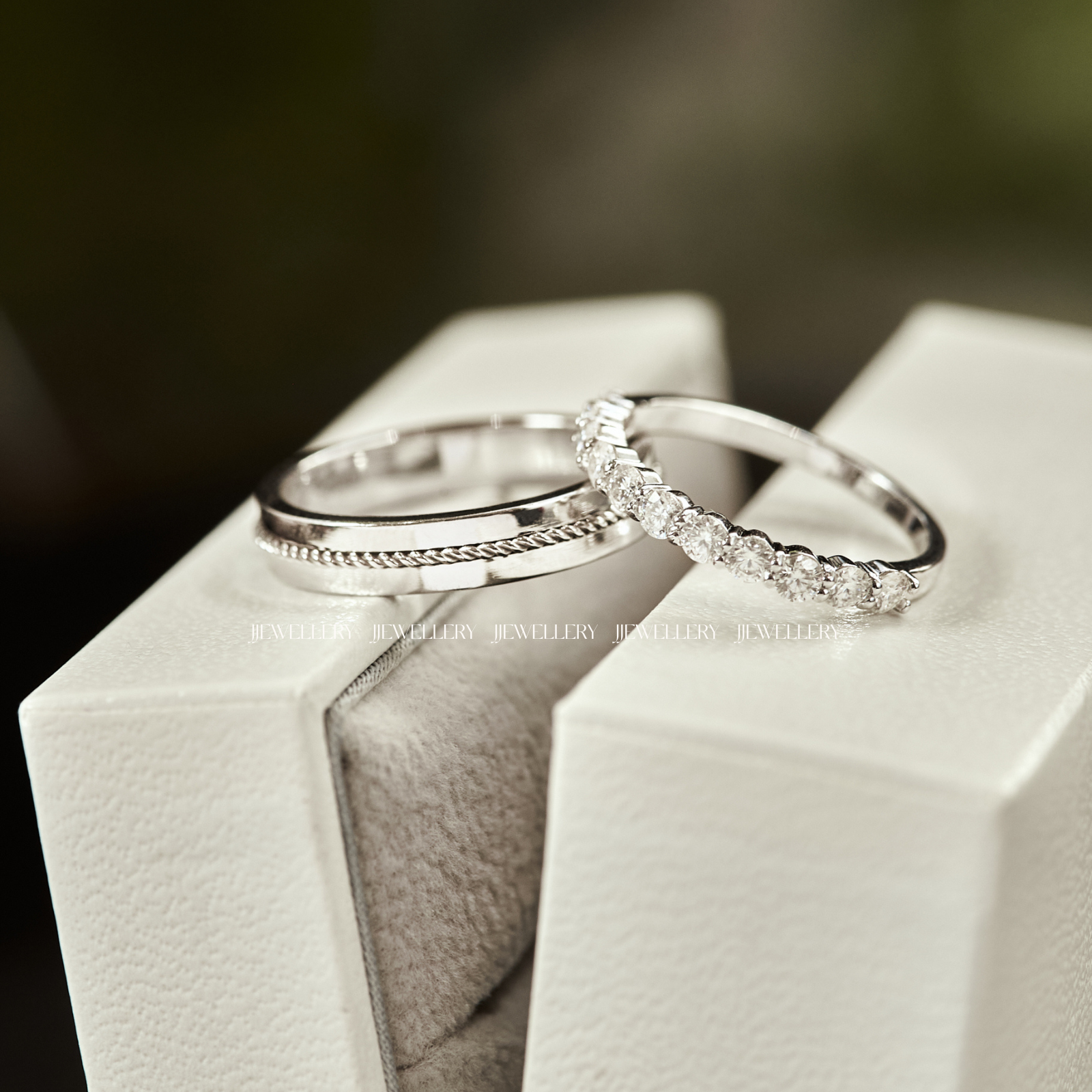 Elysian Cặp nhẫn cưới vàng trắng Moissanite CP-Elysian-WG10 – JJewellery (JJ) - Trang sức, Nhẫn cưới thiết kế gia công 1:1