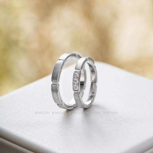  Gemma Cặp nhẫn cưới vàng trắng Moissanite CP-Gemma-WG10 