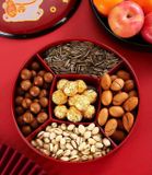  Hộp bày kẹo Tết mèo may mắn Chất liệu melamine (sứ giả) 