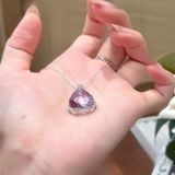  DÂY CHUYỀN TƯỢNG PHẬT THẠCH ANH TÍM Chất liệu Phật: thạch anh tím giàu tự nhiên của Brazil  Chất liệu kim loại: Bạc S925 (đế + vòng cổ) 