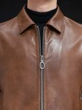  Áo khoác da nam phong cách doanh nhân Màu sắc: đen sâm panh/nâu Lớp lót: sợi polyester Vải: da dê cao cấp mềm mại 