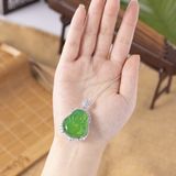  DÂY CHUYỀN PHẬT DI LẶC NGỌC LỤC BẢO Chất liệu: Bạc S925 + chalcedony tự nhiên Kích thước mặt dây chuyền: 25*27mm 