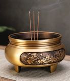  Lư hương hoa sen khắc nghệ thuật Chất liệu đồng Sử dụng đồ trưng bày Kt 15*12*11.5cm nặng 1.7kg 