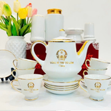  Bộ ấm chén phú quý gốm sứ Bát Tràng họa tiết logo chính phủ và kí tự tổng bí thư Tô Lâm in trên mặt 