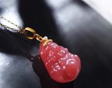  DÂY CHUYỀN PHẬT DI LẶC HỔ PHÁCH HUYẾT TỰ NHIÊN Chất liệu: bạc 925 + hổ phách huyết tự nhiên 