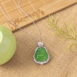  DÂY CHUYỀN PHẬT DI LẶC NGỌC LỤC BẢO Chất liệu: Bạc S925 + chalcedony tự nhiên Kích thước mặt dây chuyền: 25*27mm 