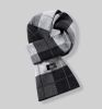 KHĂN LEN CHOÀNG CỔ THỜI TRANG NAM CAO CẤP Chất liệu sản phẩm: sợi polyester 100% Kích thước sản phẩm: 170x30cm