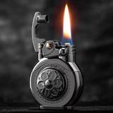  BẬT LỬA ROCKER CAO CẤP CHÍNH HÃNG  Vật liệu: đồng/hợp kim Bản lề: đinh tán Cân nặng: 80g (±5)  Kích thước: 60mmX30mmX13mm 