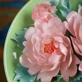  Đĩa Hoa mẫu đơn nở trên đĩa BK-CE005300VN-3711 Chất liệu gốm sứ 