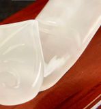  Thanh gậy như ý trang trí chất liệu đá+đế gỗ sử dụng đồ trưng bày kt 30,5*8,8*11,6cm 