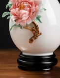  Bình trang trí hoa nở rộ Chất liệu sứ Sử dụng đồ trưng bày, quà tặng 