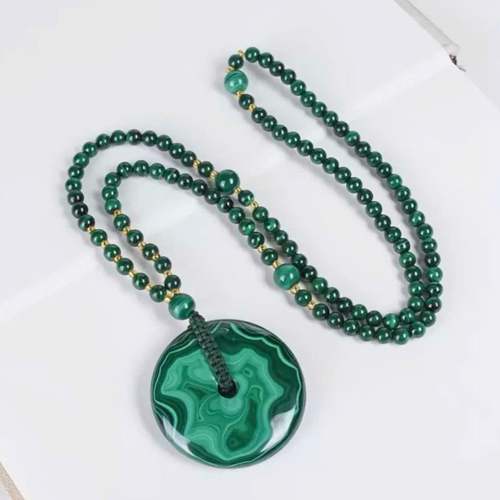  Dây chuyền ngọc lục bảo mặt tròn bình an BKJECN-9090 