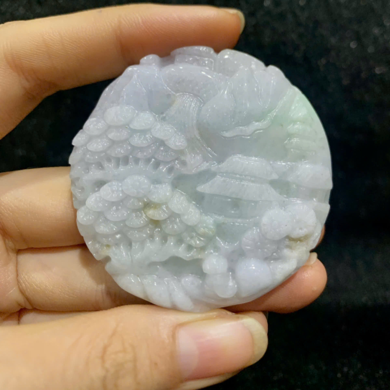  Mặt dây chuyền chạm Ngọc phỉ thuý Đk:51,7mm 