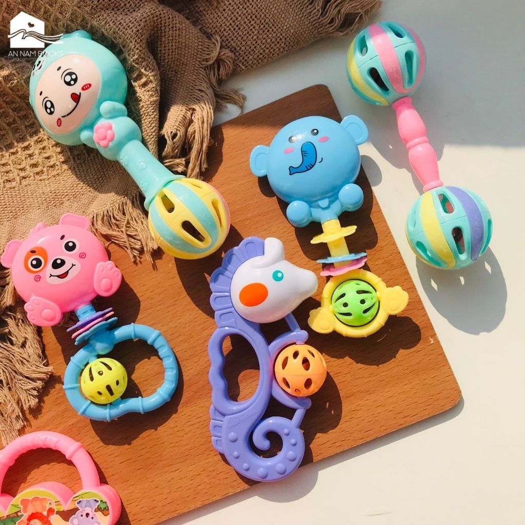  Xúc Xắc Cho Bé Sơ Sinh 8 Món Có Âm Thanh Vui Nhộn 