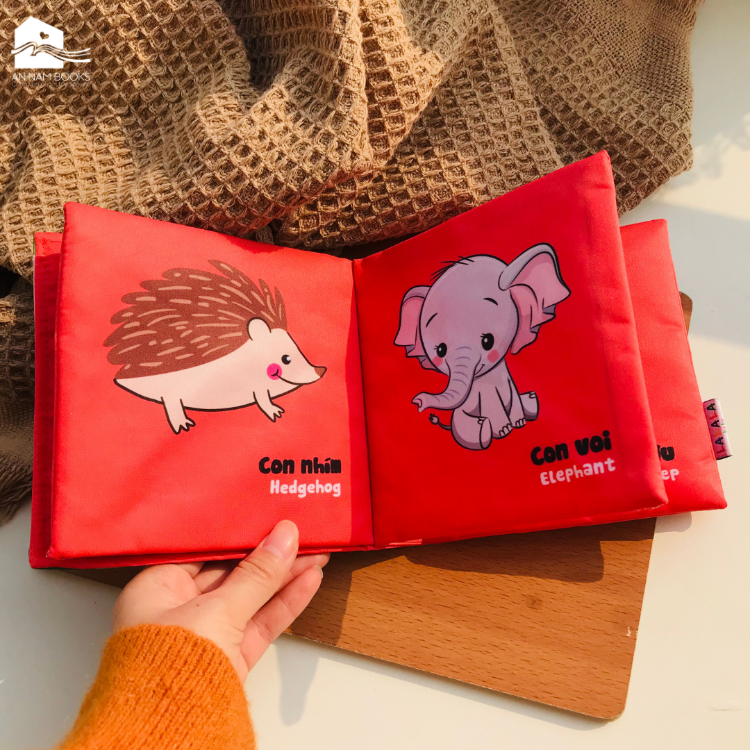  Sách Vải Cho Bé Sơ Sinh Lalala Baby đa Tương Tác thị giác. My Very First book 8 chủ đề 15x15cm, 12 trang 