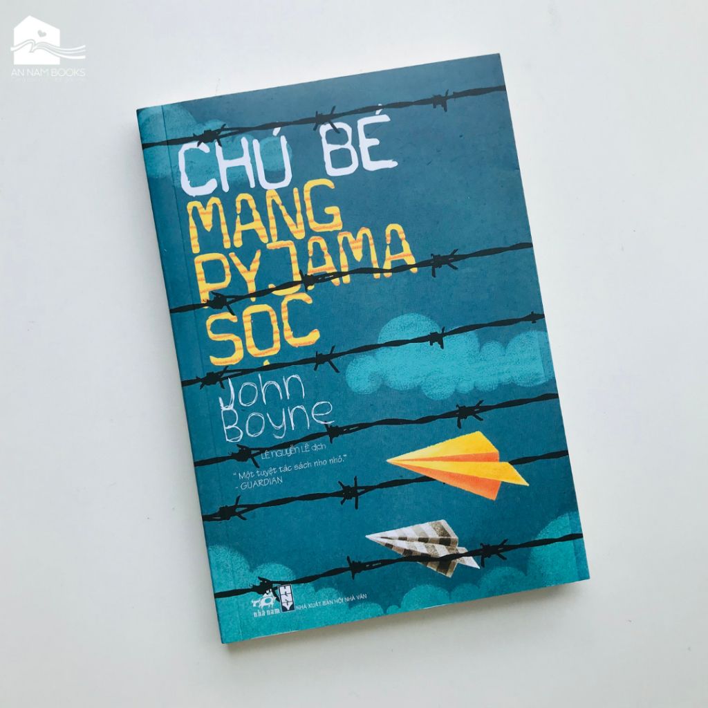  Sách - Chú bé mang pyjama sọc (Tái bản) 