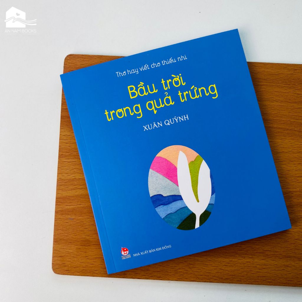  Sách thơ - Bầu trời trong quả trứng (Tái bản) 