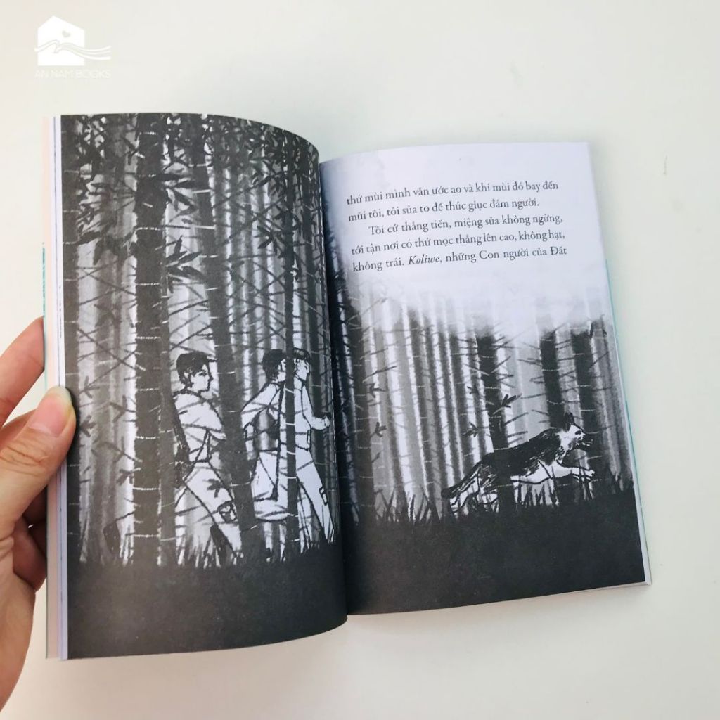  Sách - Chuyện con chó tên là Trung Thành (Tái bản) 