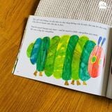  Sách Song ngữ kinh điển Combo 4 cuốn:Chú sâu háu ăn-Mẹ có phải là mẹ của con-Nếu bạn cho chuột cái bánh quy-Ai cũng nhìn 