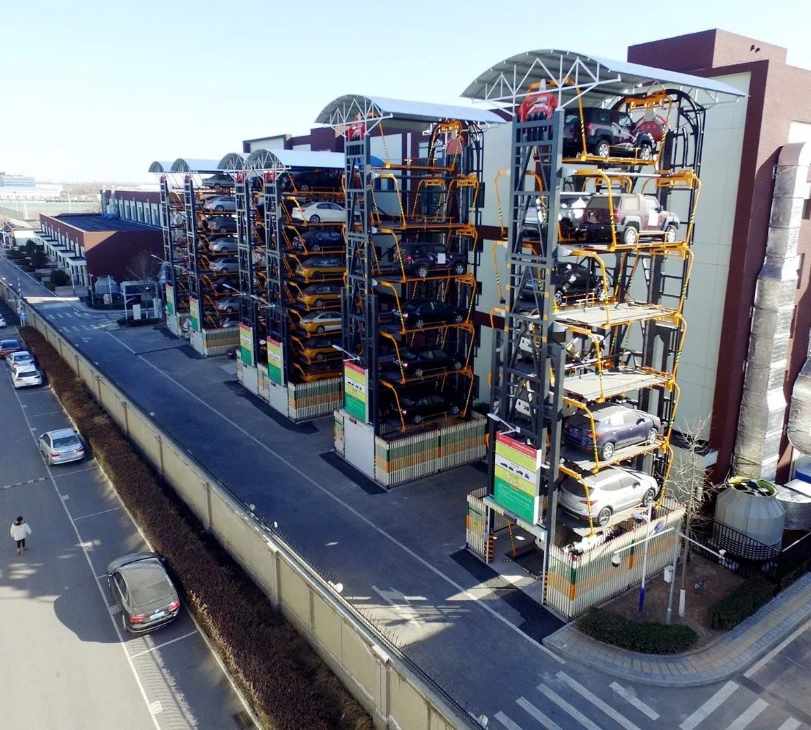  Hệ thống đỗ xe thông minh dạng Quay vòng đứng - Rotary Parking System 
