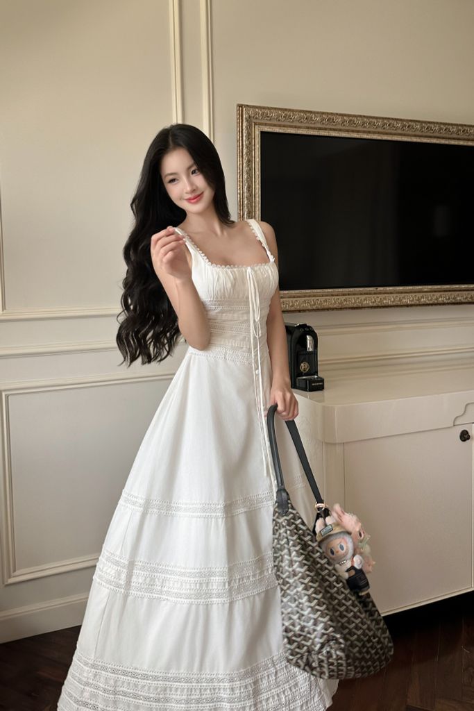 Đầm maxi hai dây cổ vuông dáng dài đính nơ thanh lịch