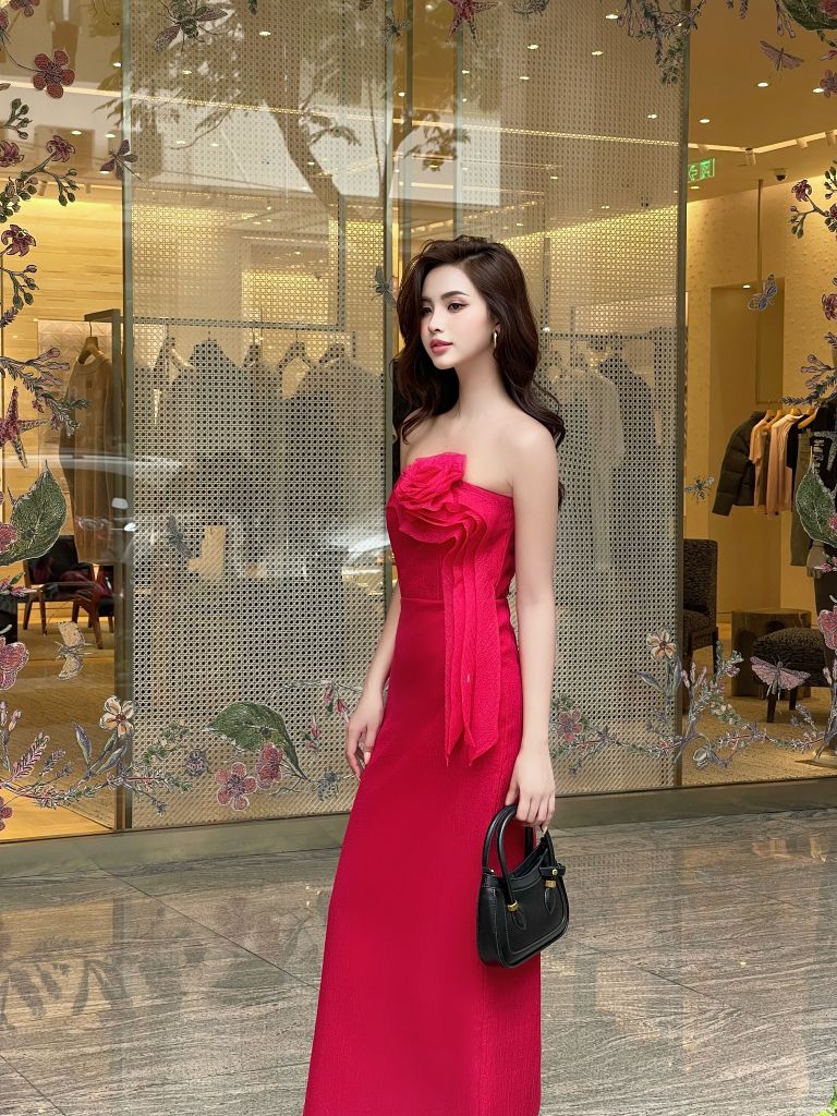 Đầm dài cúp ngực đính hoa 3D