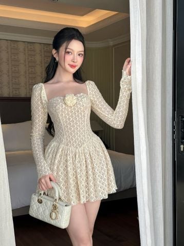 Đầm ren thun dáng ngắn