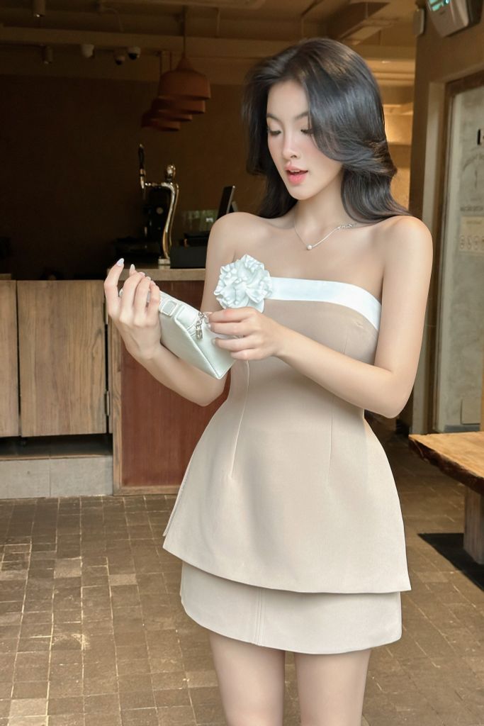 Set áo cúp ngực đính hoa mix chân váy