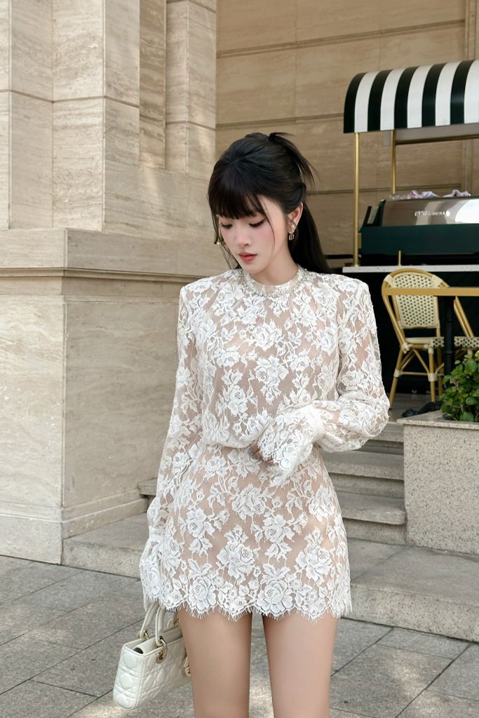 Set áo ren hoa tay dài phối quần chân váy