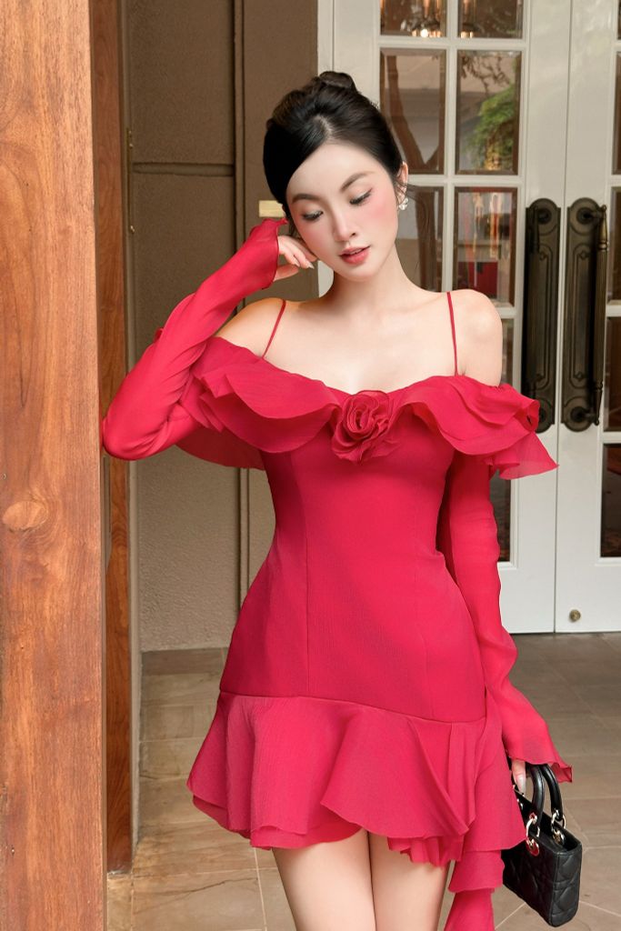 Đầm trễ vai tay dài nữ tính