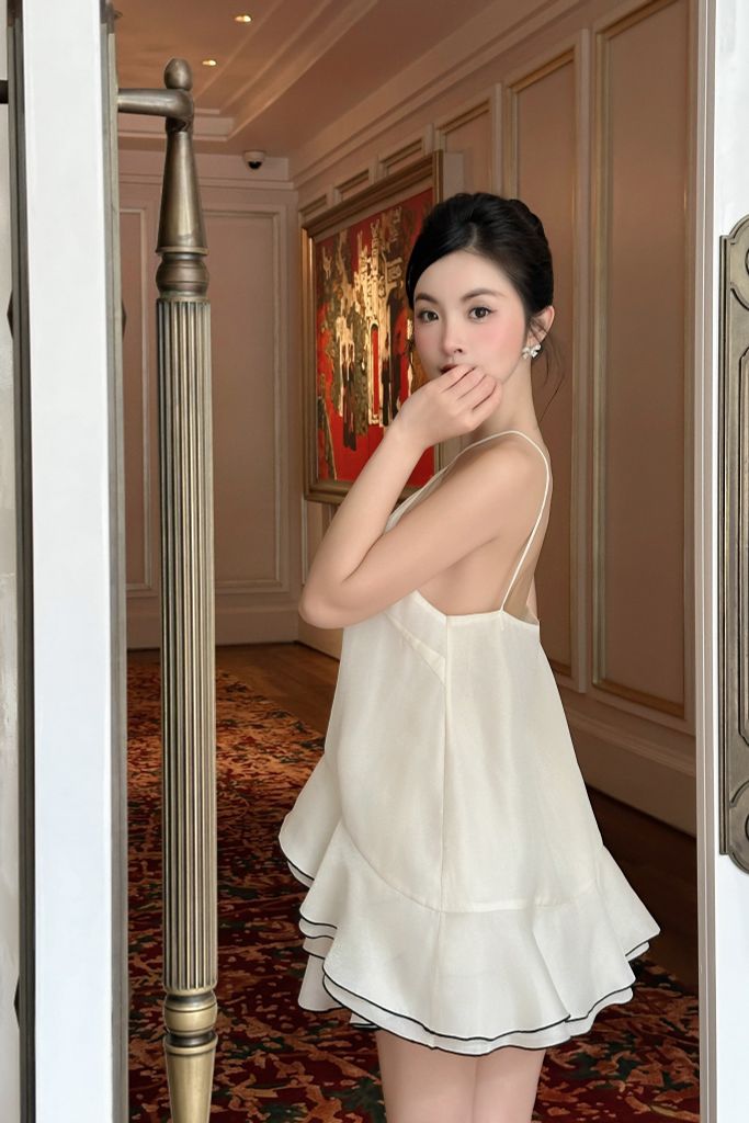 Set áo yếm phối chân váy xoè
