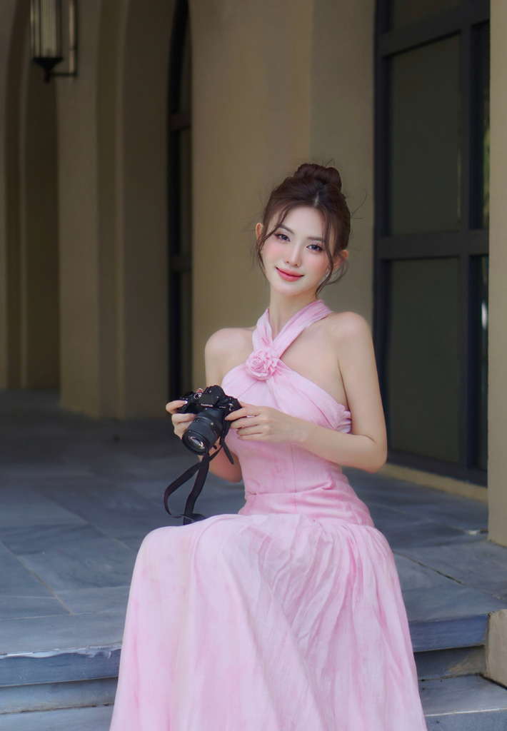 Đầm maxi cổ chéo đính hoa