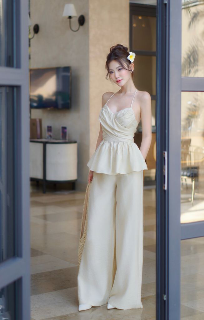 Set áo linen hai dây phối quần suông