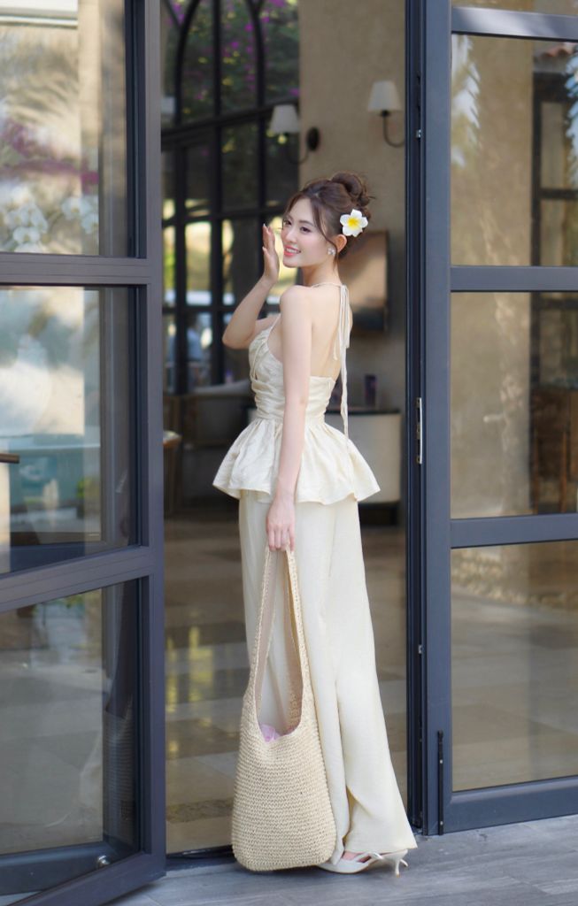Set áo linen hai dây phối quần suông