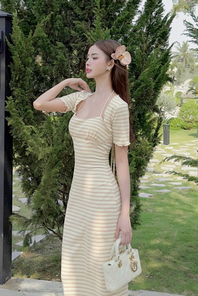 Đầm thun sọc cổ vuông