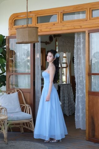 Đầm cúp xoè hai dây dập ly dáng dài