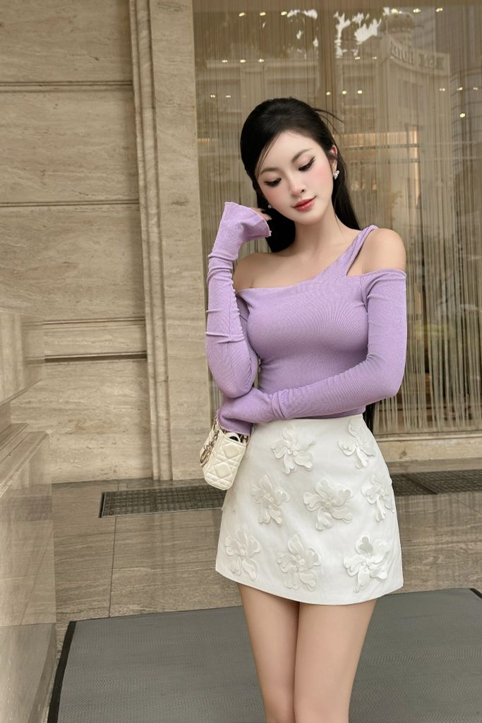 Set áo thun trễ vai phối chân váy hoa