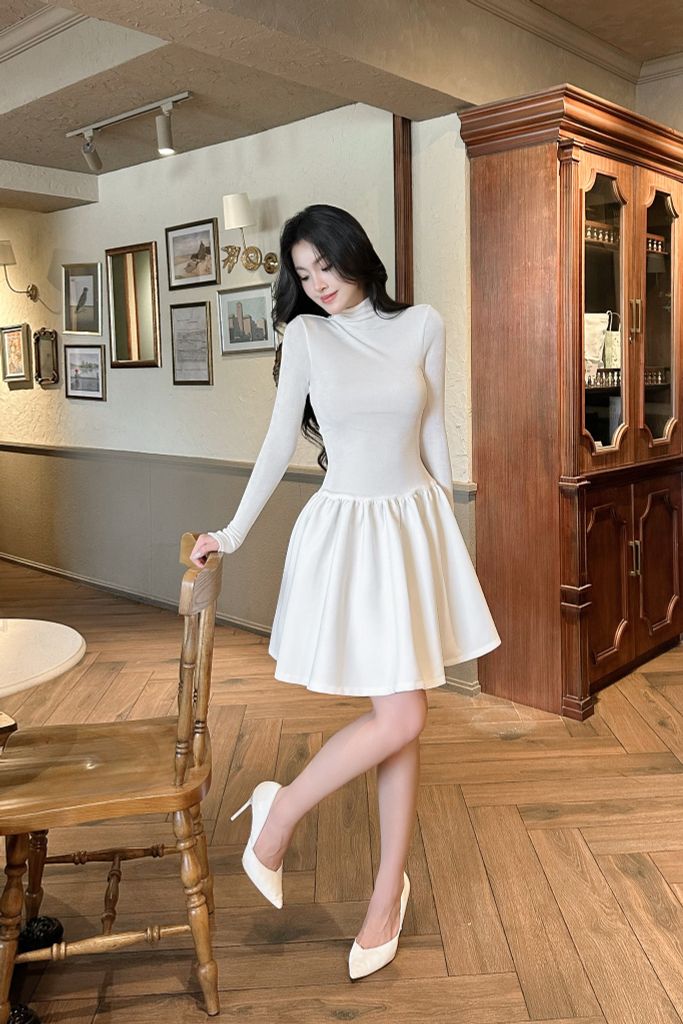 Đầm thun xoè tay dài