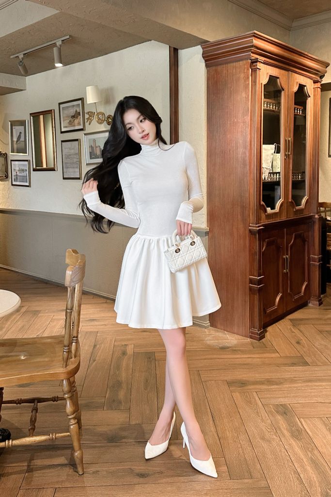 Đầm thun xoè tay dài