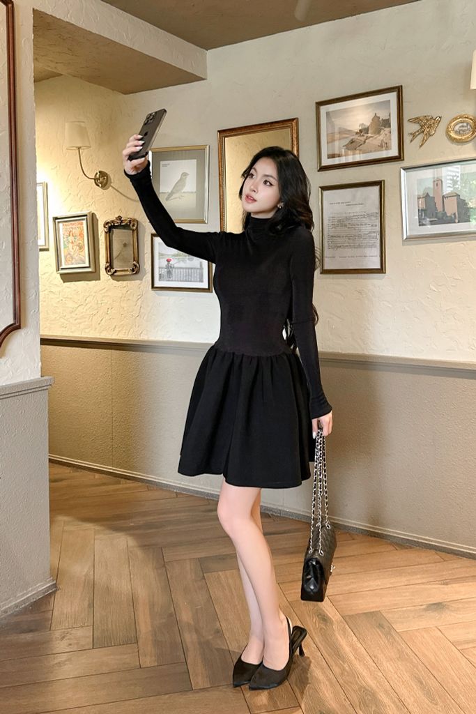 Đầm thun xoè tay dài