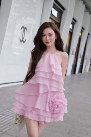 Áo cổ yếm phối quần short