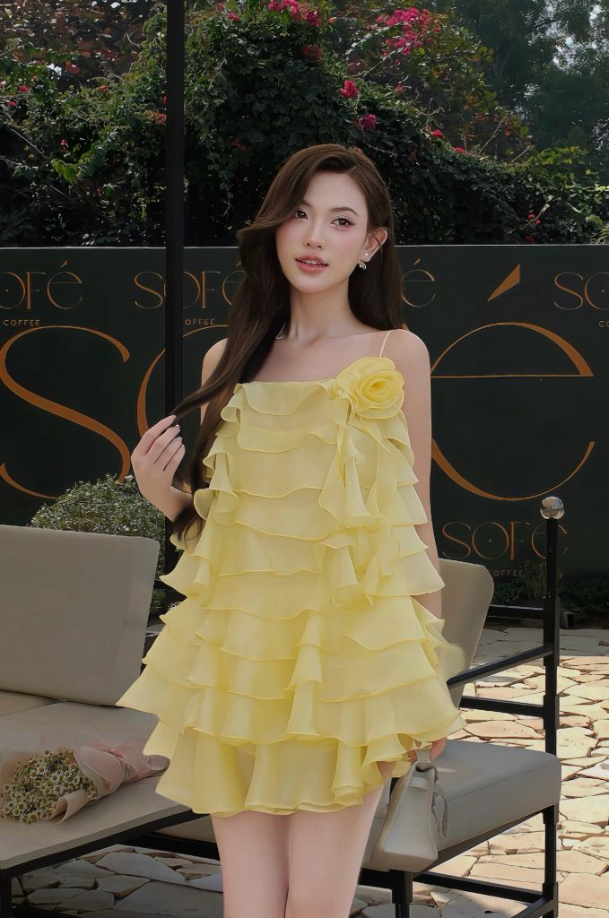 Set áo hai dây bèo tầng phối chân váy