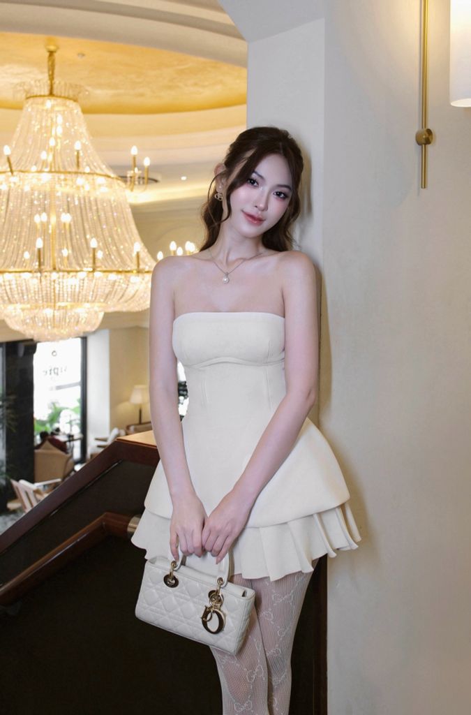 Set áo cúp ngực phối chân váy xếp ly