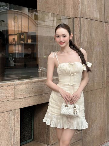 Đầm hai dây ôm dáng xếp ly có đính nơ nữ tính