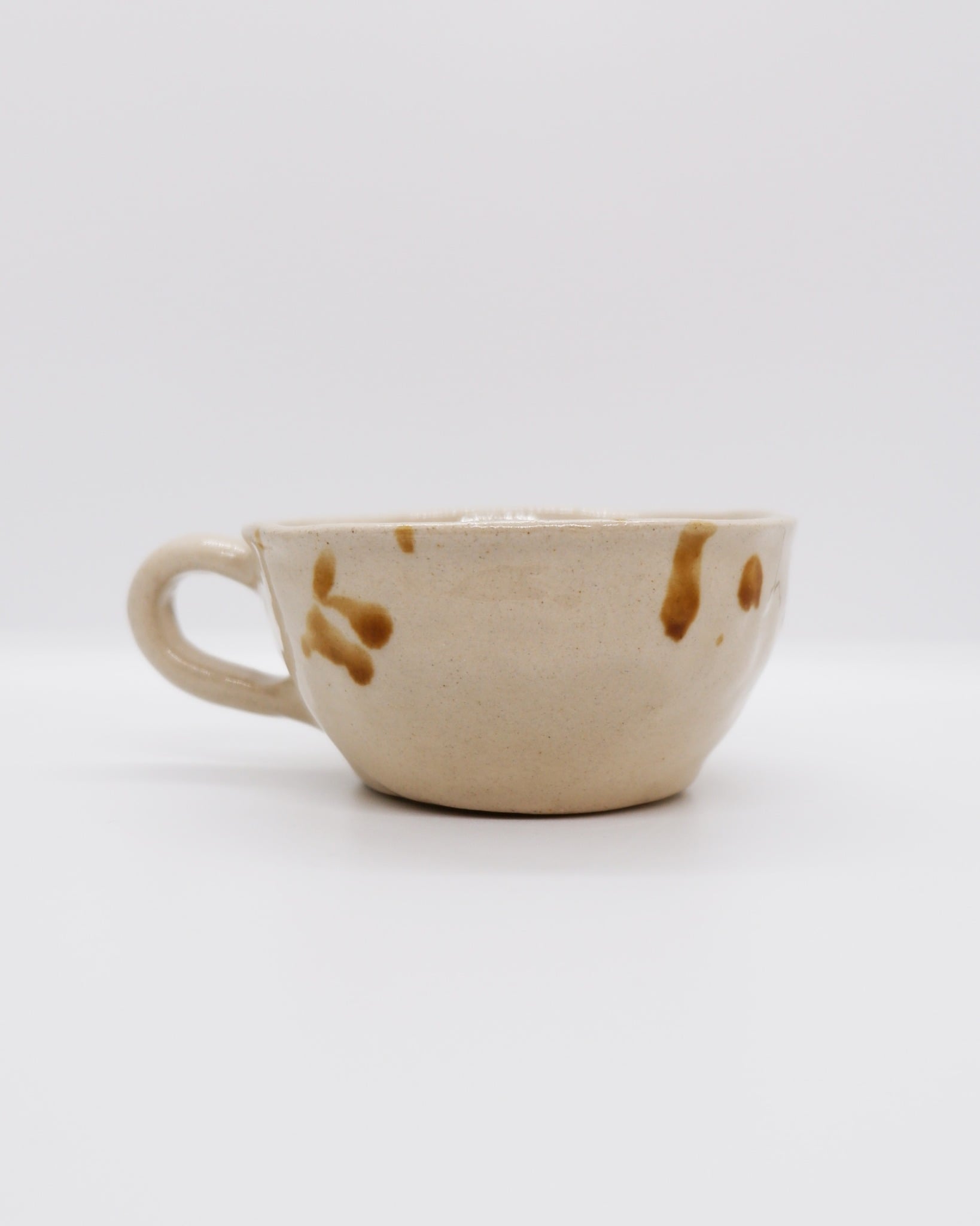  Ly gốm thủ công CAPU - Phẩy Nâu 