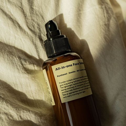 Kem dưỡng ẩm Lazy Society All-in-one Face Solution 150ml