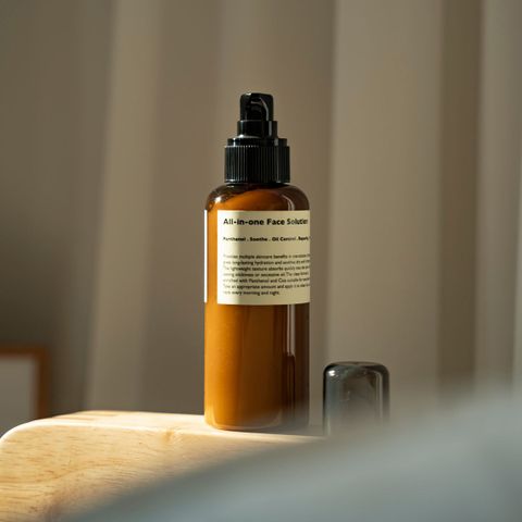 Kem dưỡng ẩm Lazy Society All-in-one Face Solution 150ml